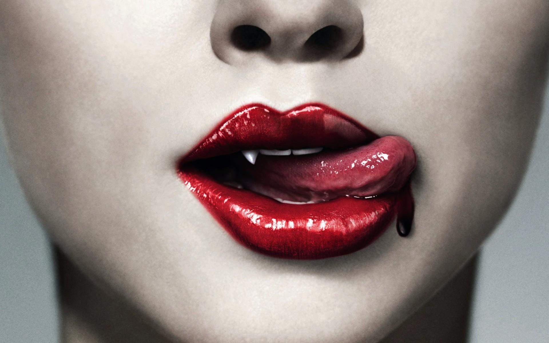 True Blood 1. Sezon 1. Bölüm     (Strange Love)